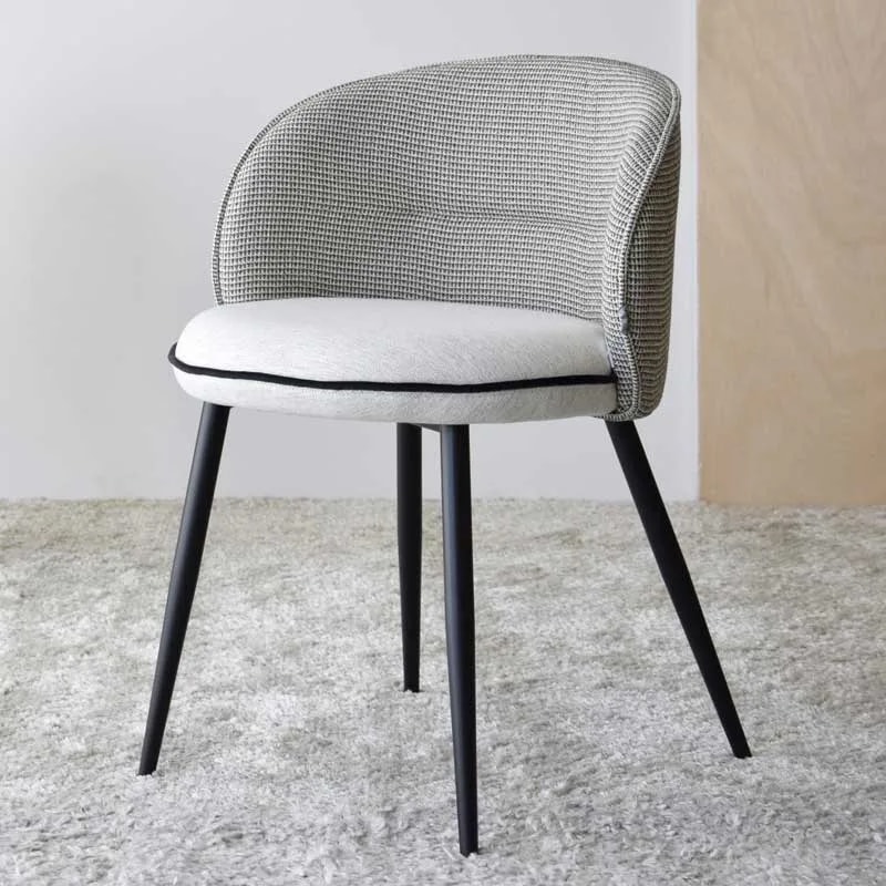 Silla de comedor estampado negro y beige