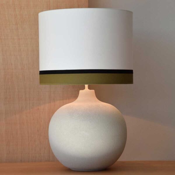 Ceramic table lamp Bola with shade