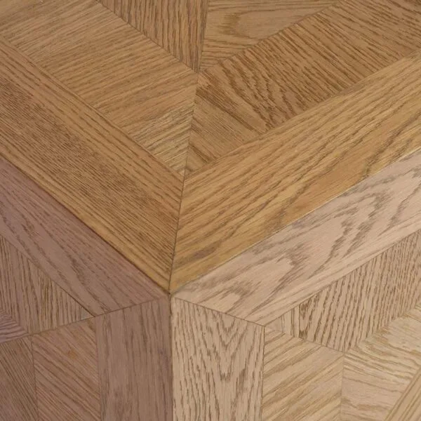 Mesa Auxiliar de Madera Natural: Diseño Atemporal en Acabado de Roble